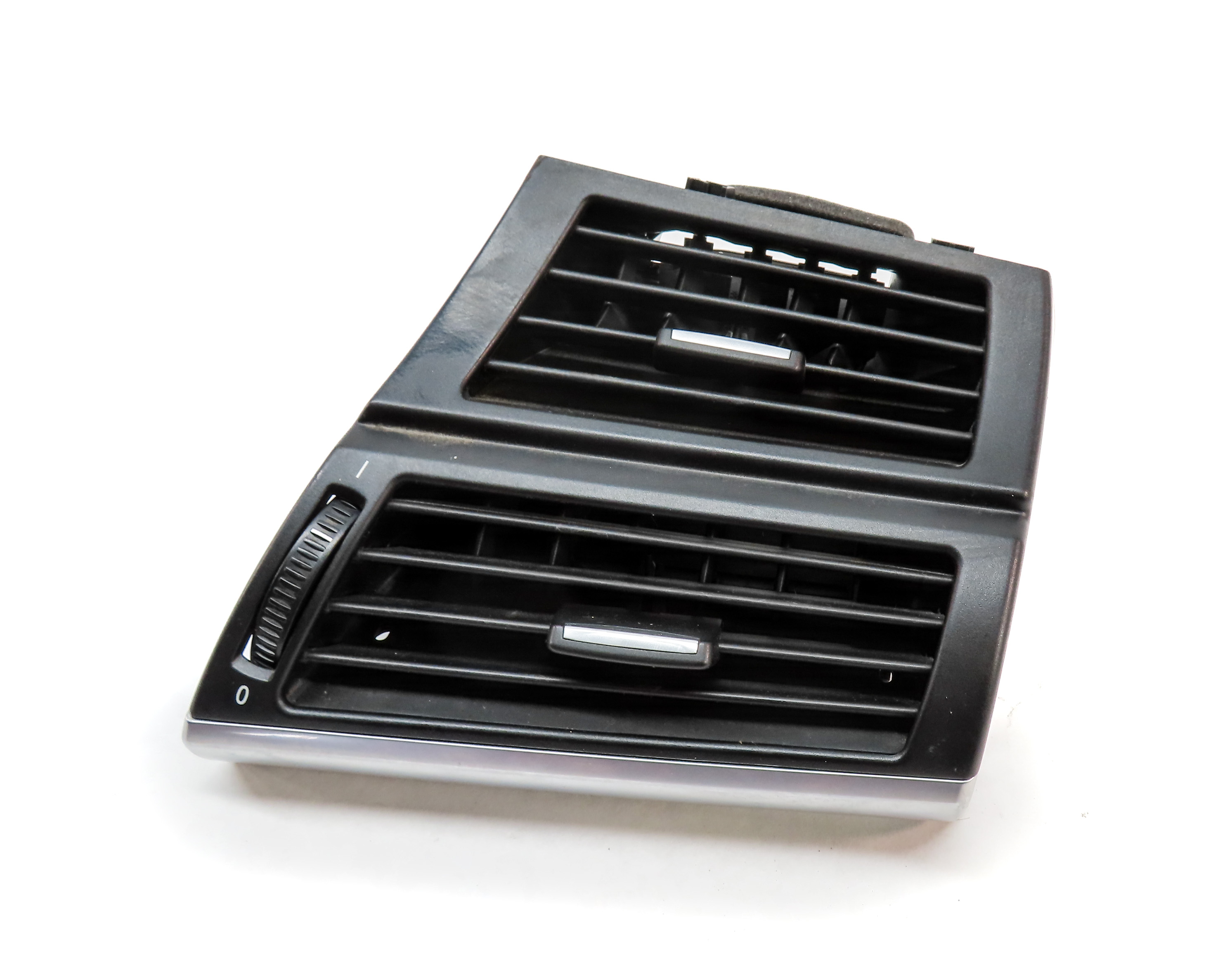 2013 BMW X5 (E70) FRONT RIGHT PASSENGER OUTER DASH HEAT AC AIR VENT (BLACK) — exact item pictured
